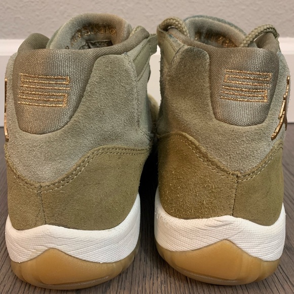 Jordan 11 Retro ‘OLIVE LUX - Picture 6 of 13